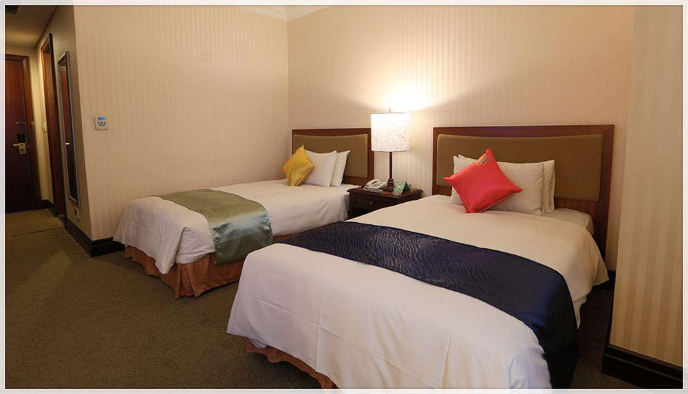 Wei-Yat Grand Hotel Tainan Eksteriør bilde