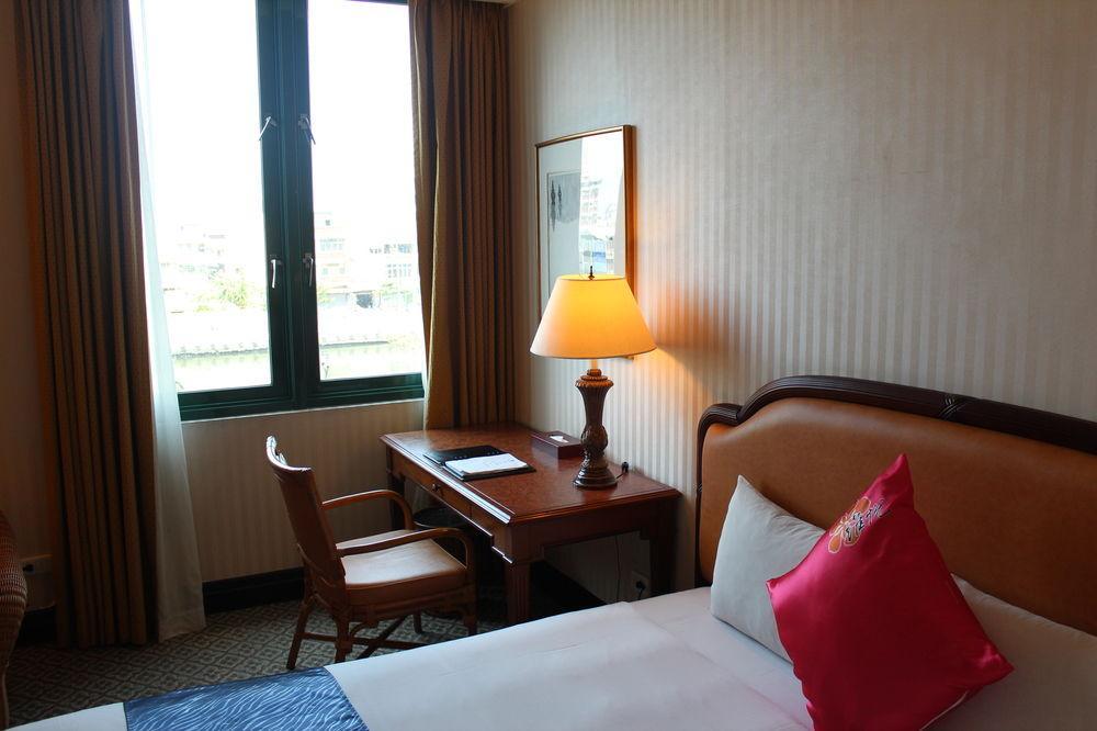 Wei-Yat Grand Hotel Tainan Eksteriør bilde