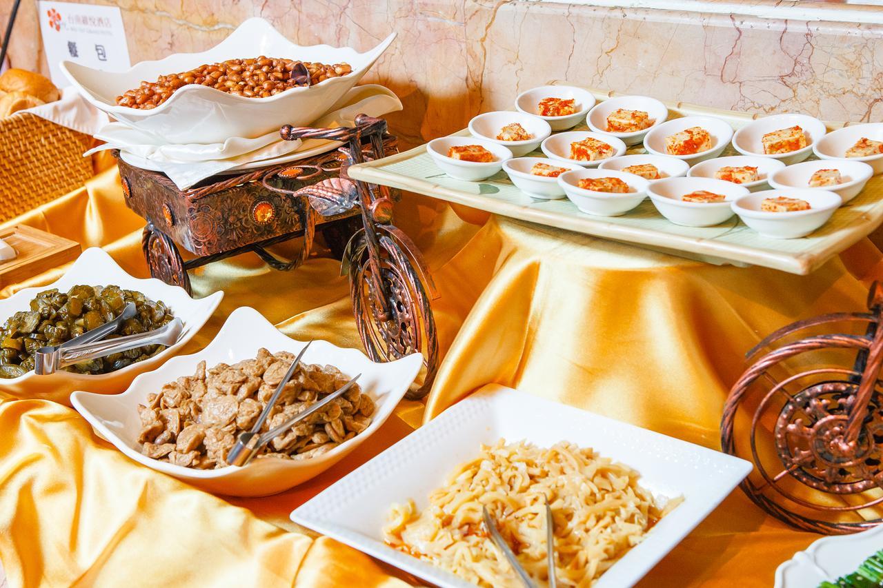 Wei-Yat Grand Hotel Tainan Eksteriør bilde